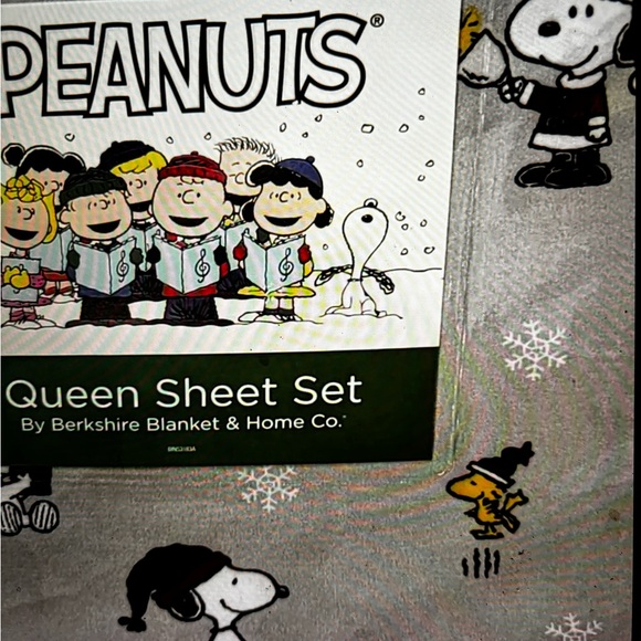 New Peanuts Charlie Brown Snoopy Xmas Queen Bedroom Sheets Doghouse Lights Gray - Picture 7 of 10